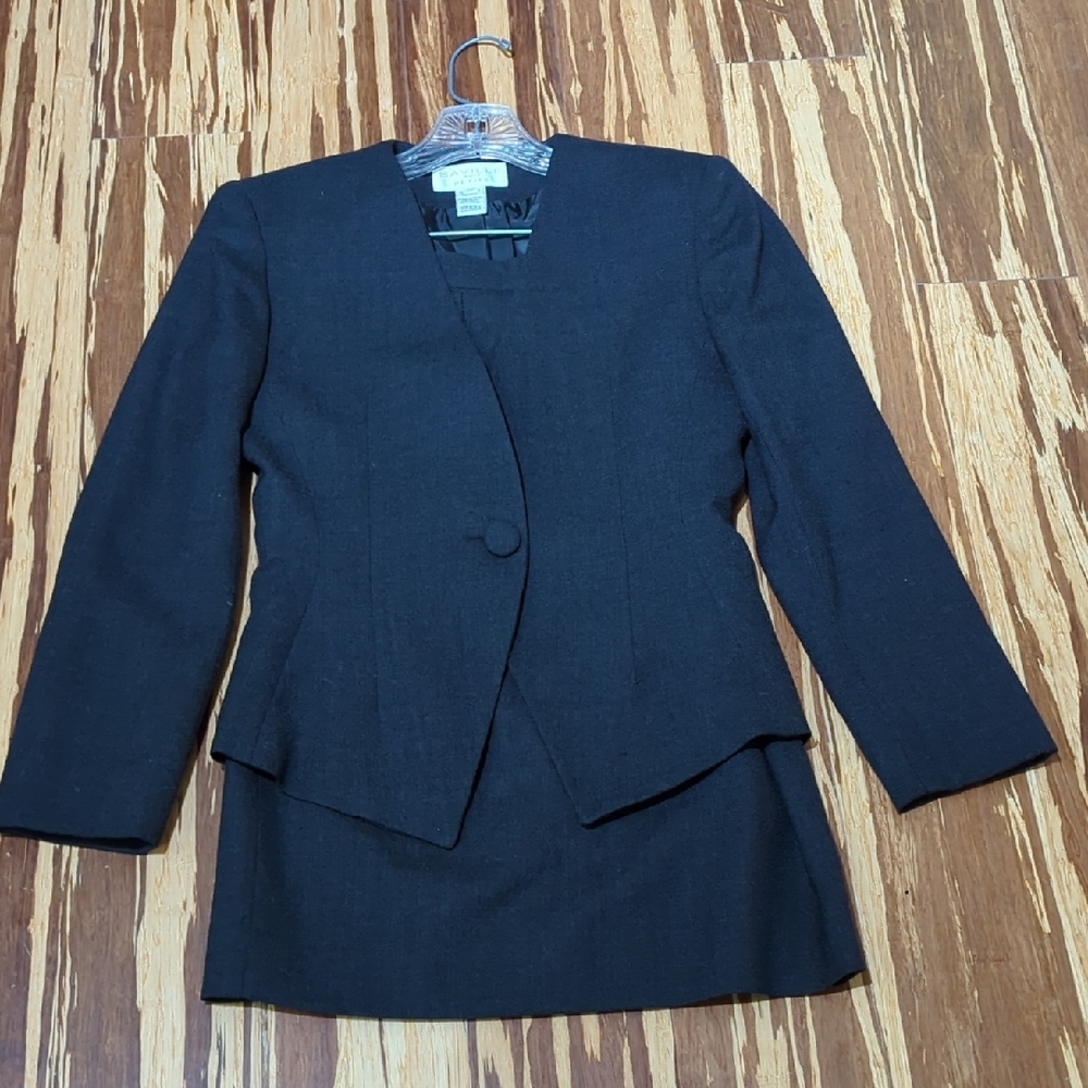 Saville Suit Professional Gray Skirt Suit